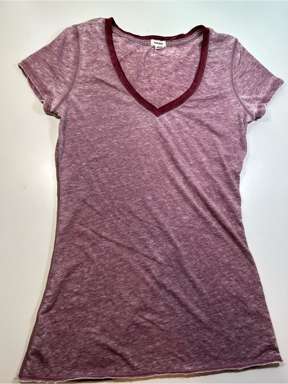 Garage Women's M Heathered Mauve Short Sleeve V-Neck Tee with Dark Trim